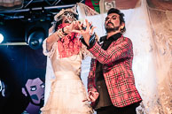 Le Vrai-Faux Mariage de la Caravane Passe