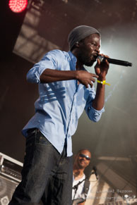 Féfé / Festival FNAC Live 2013 - Parvis de l'Hotel de Ville - 21/07/13