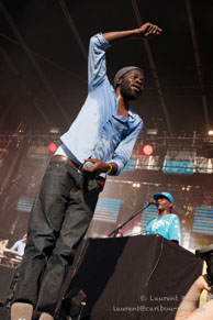 Féfé / Festival FNAC Live 2013 - Parvis de l'Hotel de Ville - 21/07/13