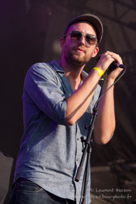 Isaac Delusion / Festival FNAC Live 2013 - Parvis de l'Hotel de Ville - 20/07/13